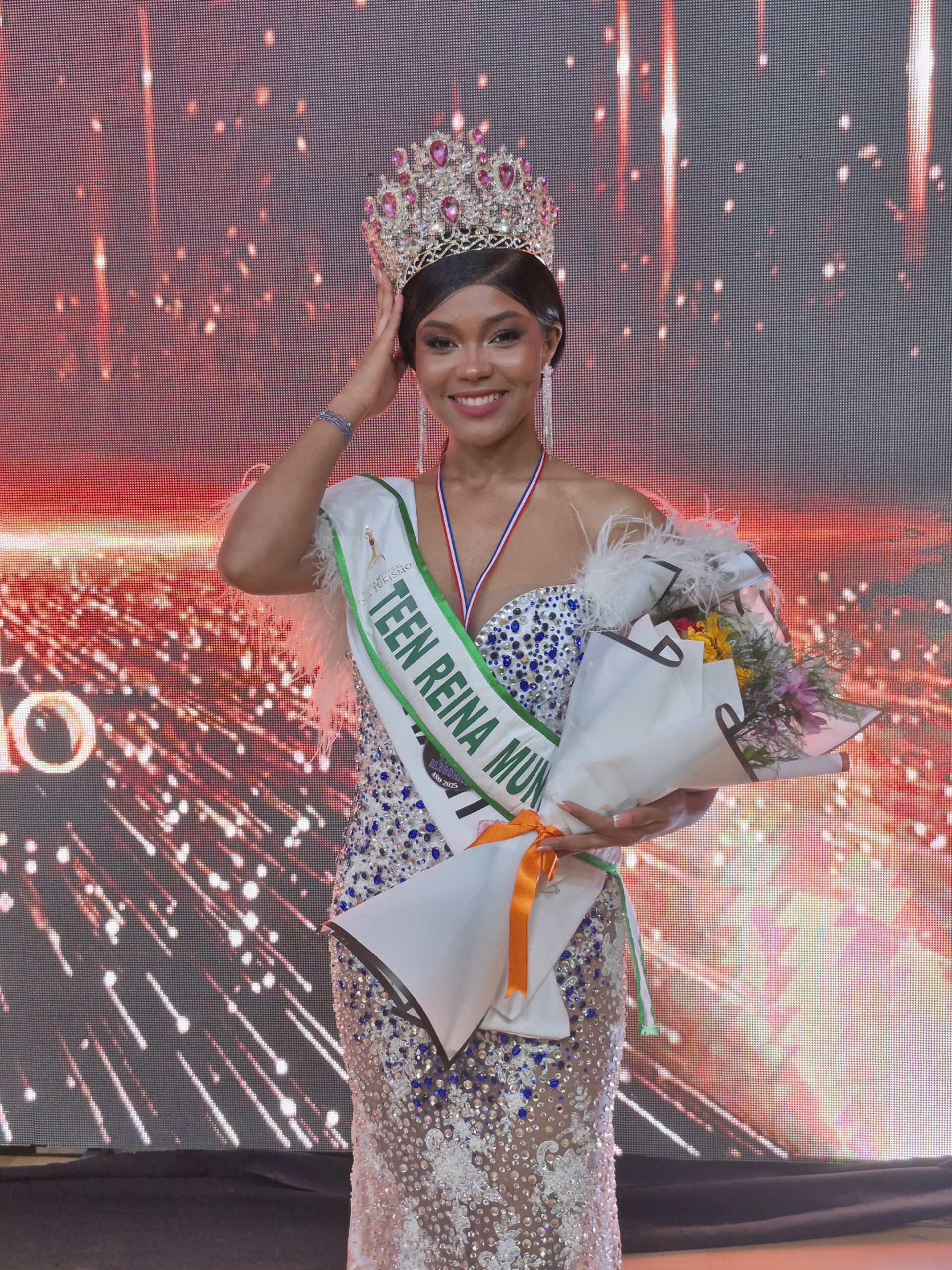 Barbara Delices : Miss Teen Haití en Chile y Reina Mundial Del Turismo 2025 en Paraguay ( Categoría Teen )