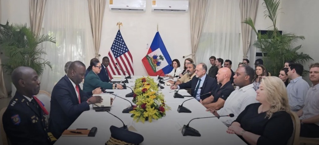 Gobierno de Haití sostiene reunión con delegación del Congreso de Estados Unidos para abordar las prioridades estratégicas del país
