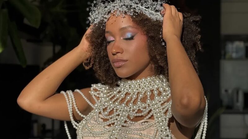 Thayz Torres impulsa su carrera como solista con el lanzamiento de “Ay Amor”
