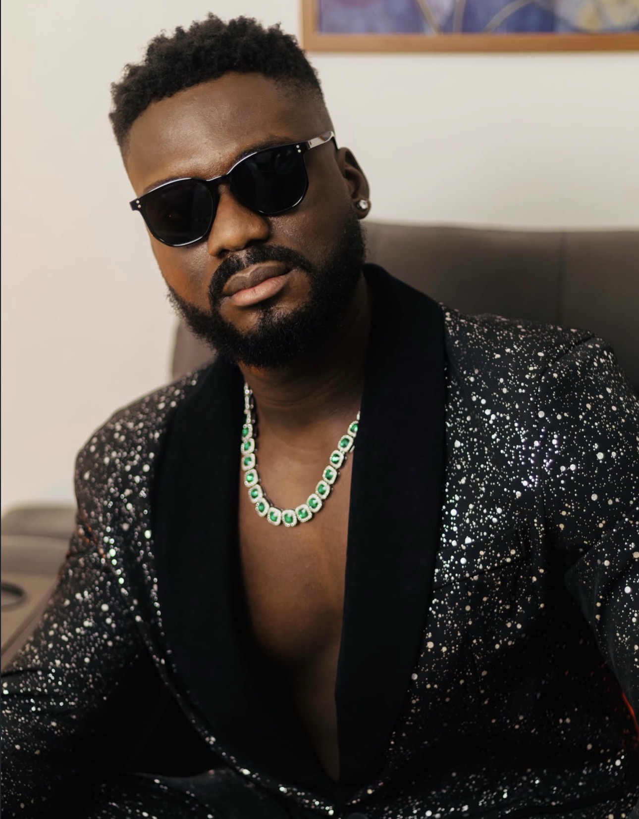 Stevy Sensy dévoile officiellement « Fasonw Bouje », son nouveau titre disponible sur toutes les plateformes numériques