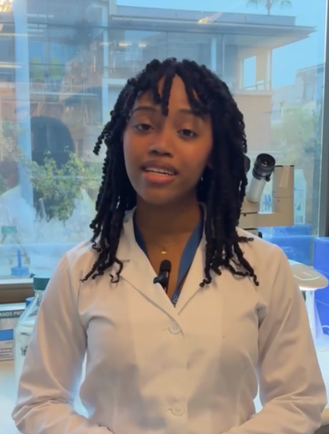Rose Sereme: joven haitiana destaca en la investigación científica marina en Chile